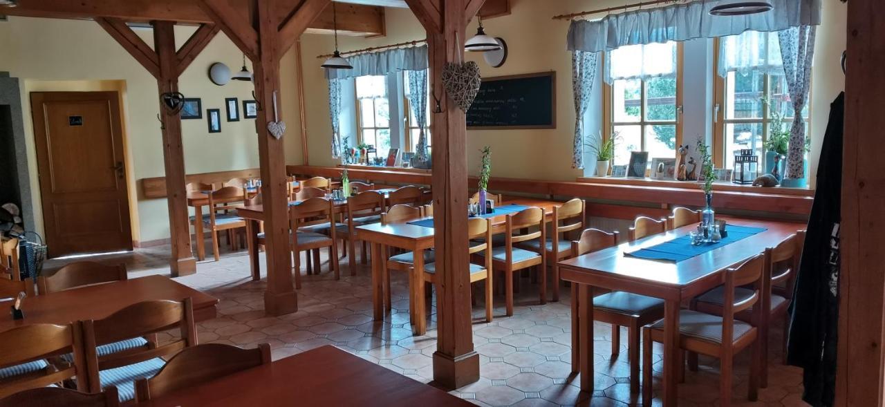 Hotel Zlaty Potok Nicov  Zewnętrze zdjęcie