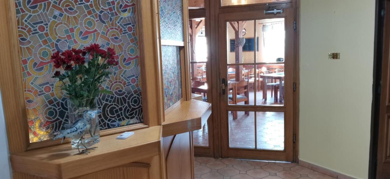 Hotel Zlaty Potok Nicov  Zewnętrze zdjęcie