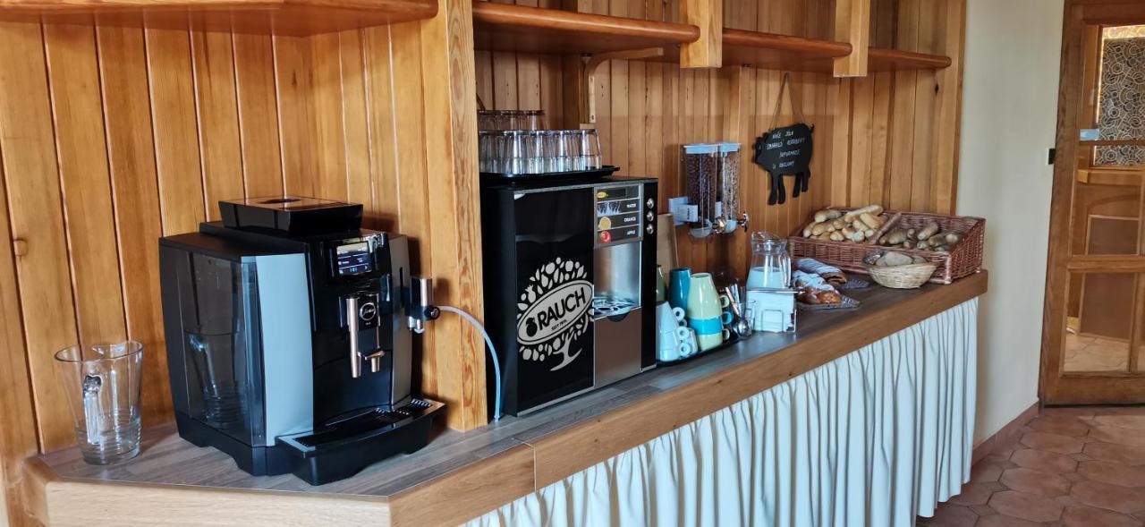 Hotel Zlaty Potok Nicov  Zewnętrze zdjęcie
