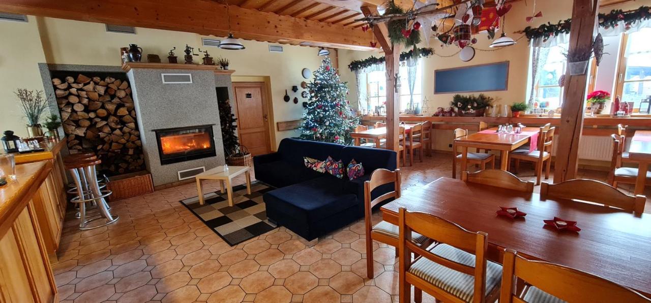 Hotel Zlaty Potok Nicov  Zewnętrze zdjęcie