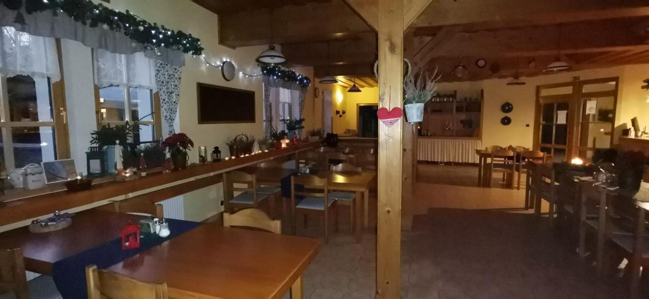 Hotel Zlaty Potok Nicov  Zewnętrze zdjęcie