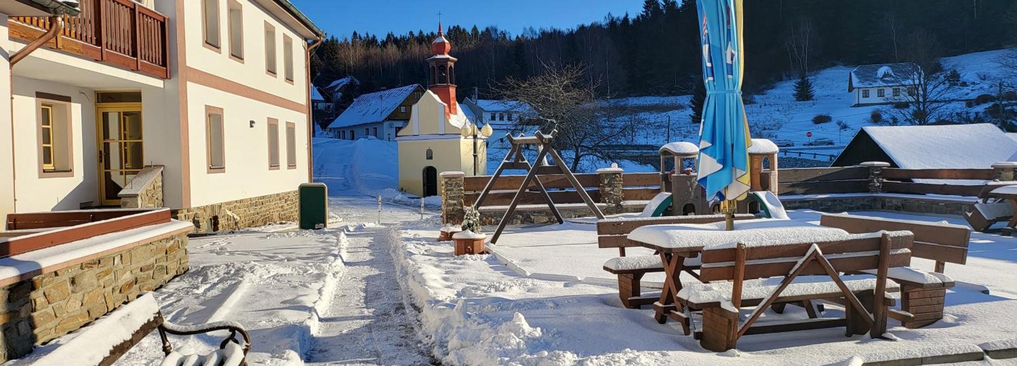 Hotel Zlaty Potok Nicov  Zewnętrze zdjęcie