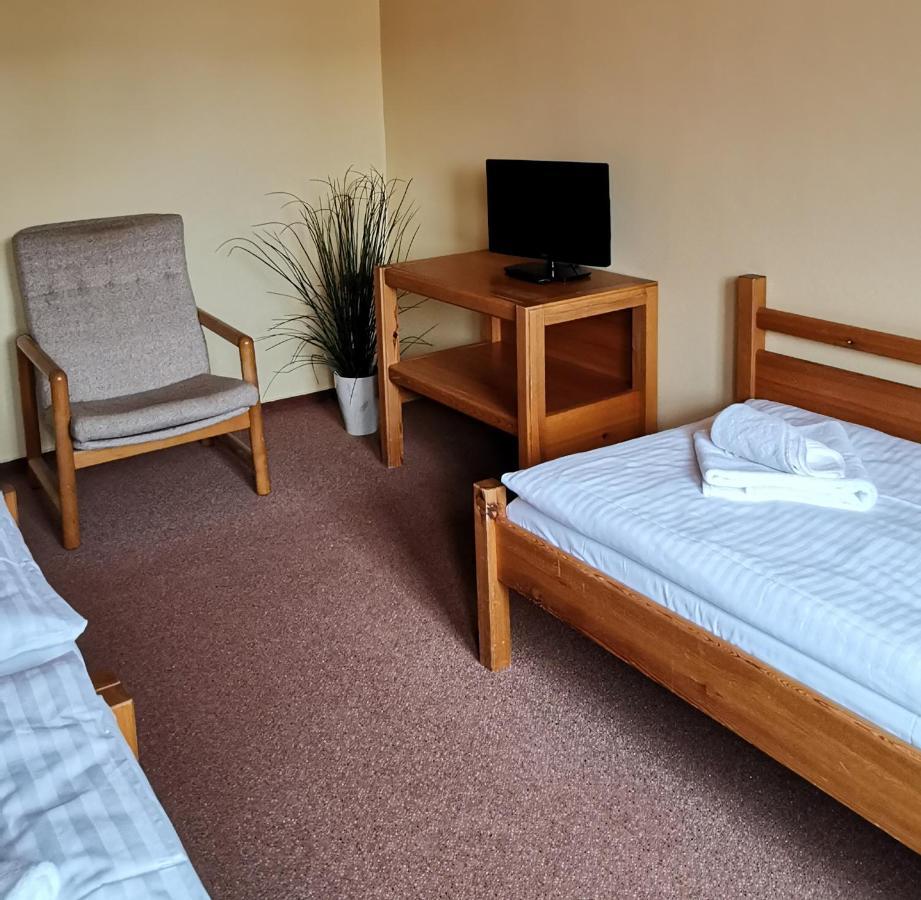 Hotel Zlaty Potok Nicov  Zewnętrze zdjęcie