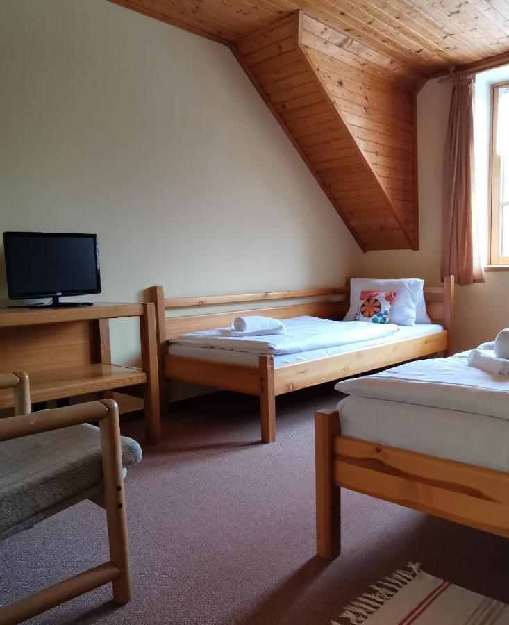 Hotel Zlaty Potok Nicov  Zewnętrze zdjęcie